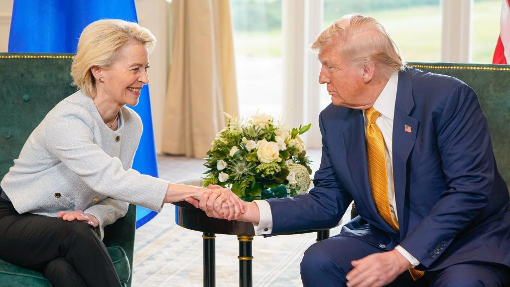 El presidente estadounidense, Donald Trump, y la presidenta de la Comisión Europea, Ursula von der Leyen.