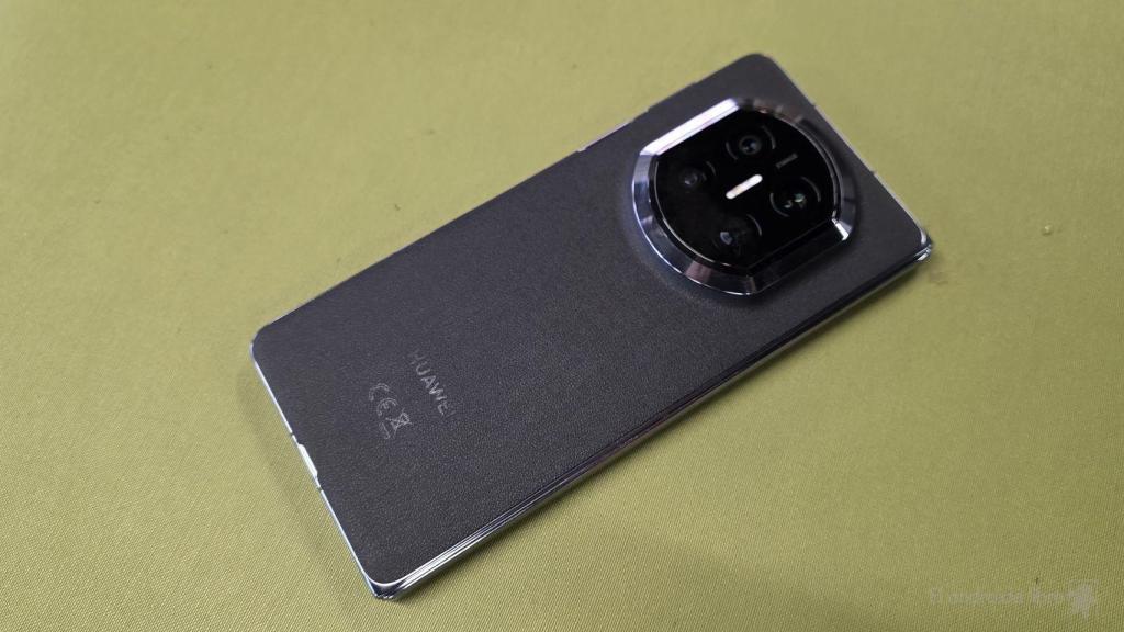 Trasera con acabado de cuero sintético Huawei Mate X7