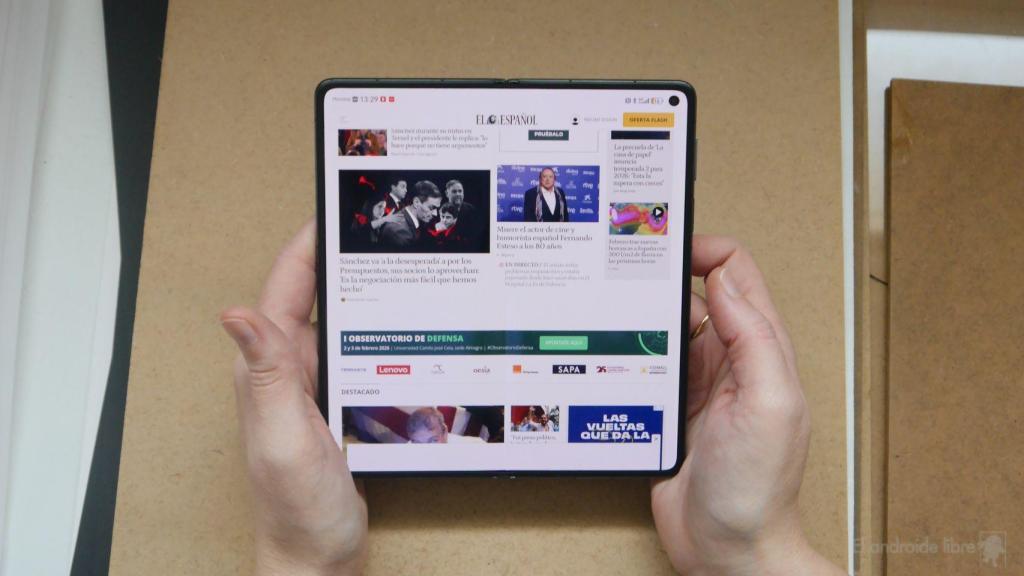 Leyendo El Español en el Huawei Mate X7