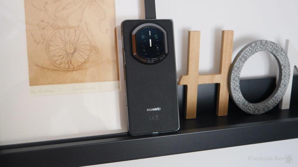 Huawei Mate X7 cerrado