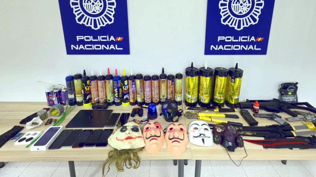 El material intervenido.