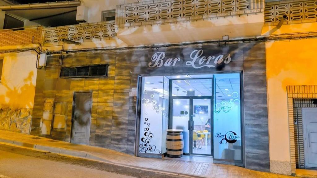 Bar-restaurante Loras.