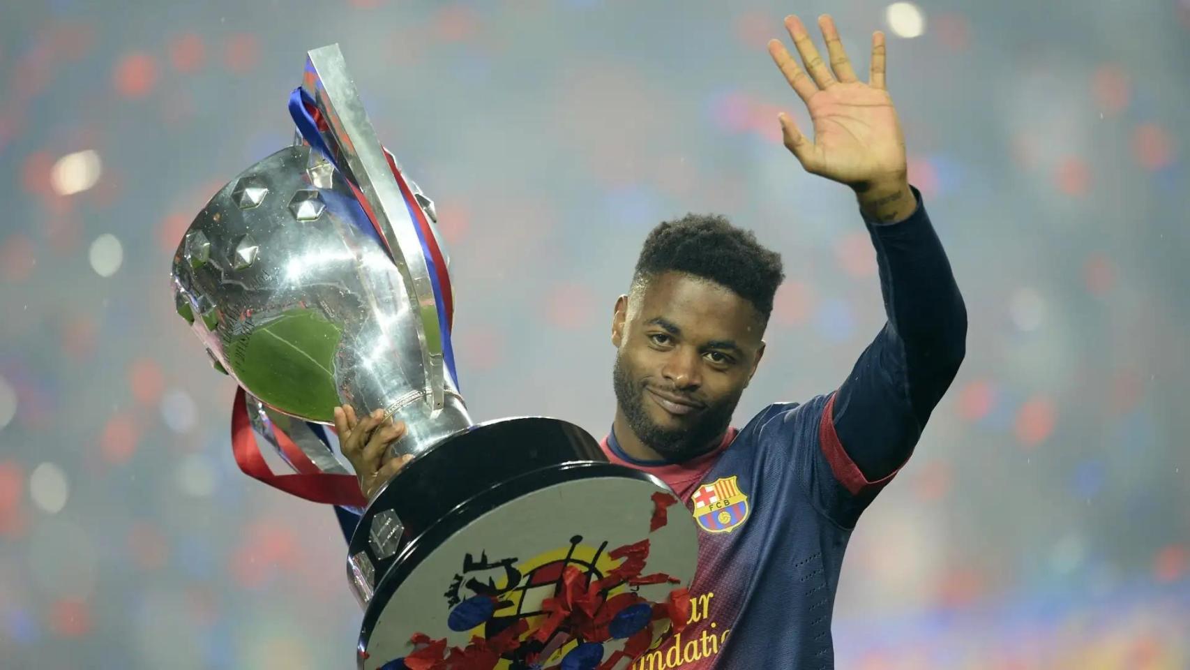 Alex Song celebra el título de La Liga.