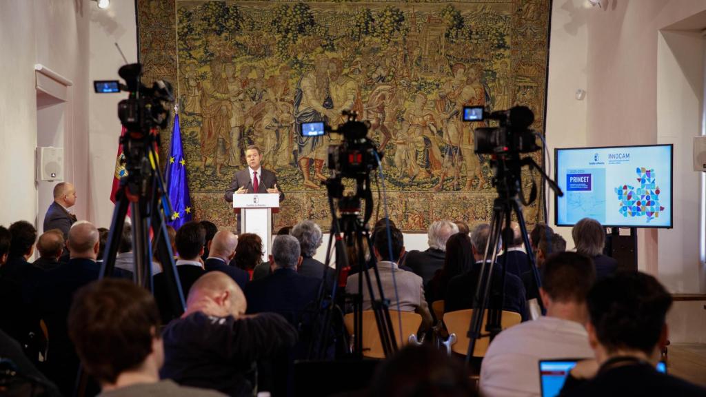 Emiliano García-Page durante su intervención en la presentación del Plan Regional de Investigación Científica (PRINCET) 2025-2028.