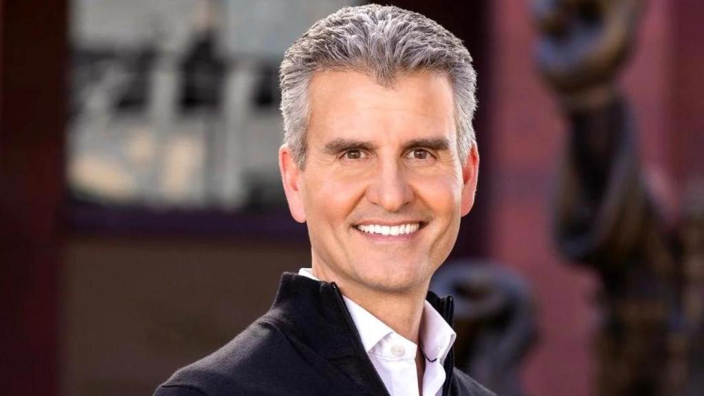 Josh D’Amaro, el próximo director ejecutivo de Disney.