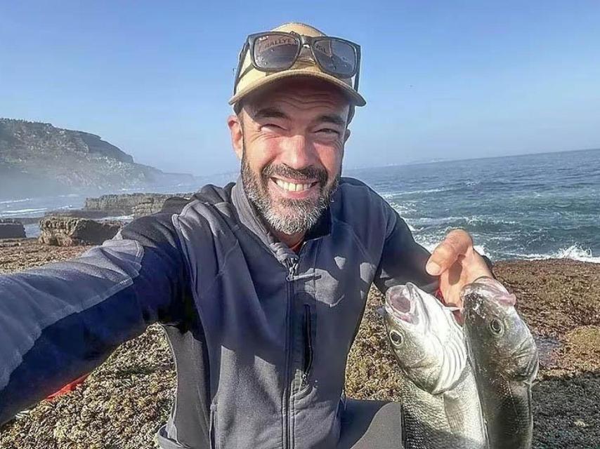 Imagen de Javier Gaizka pescando.