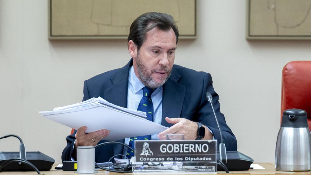 Puente, este martes en el Congreso, durante su comparecencia en la Comisión de Transportes.