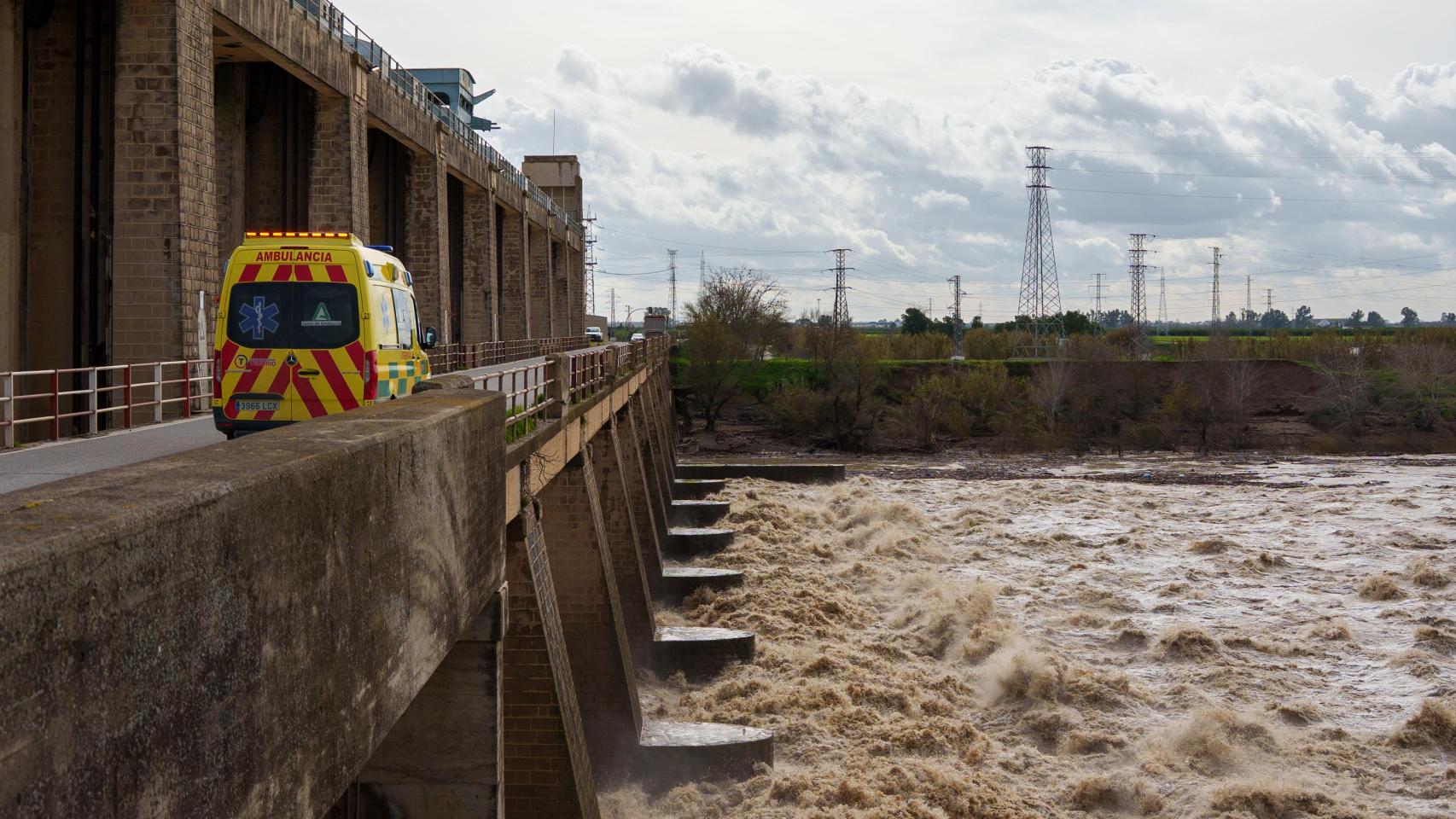 Imágenes de la presa de Cantillana.