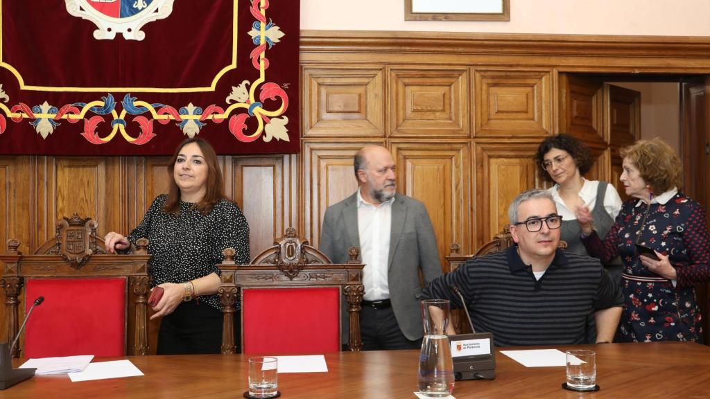 Pleno Extraordinario del Ayuntamiento de Palencia en el que se ratifican las acciones judiciales contra Adif por el proyecto de instalación de pantallas acústicas en el entorno ferroviario de la ciudad