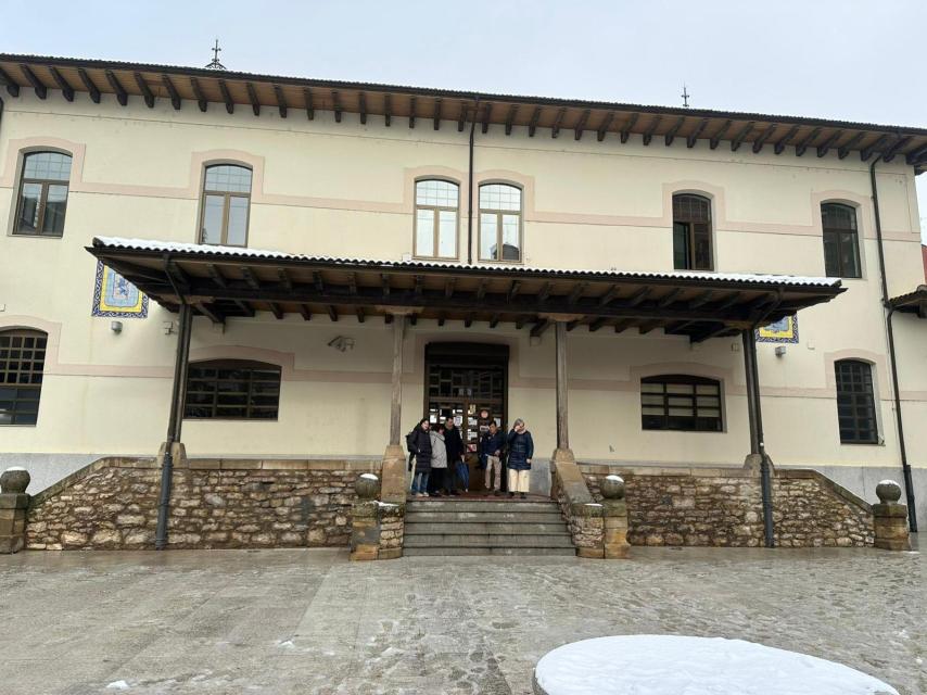 Imagen de la entrada a la estación de Matallana, en León.