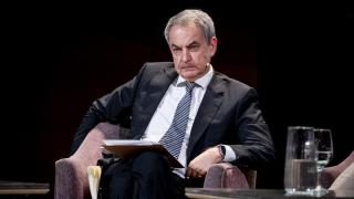 El expresidente del Gobierno, José Luis Rodríguez Zapatero, durante la presentación del libro 'Las huellas de la Transición'.