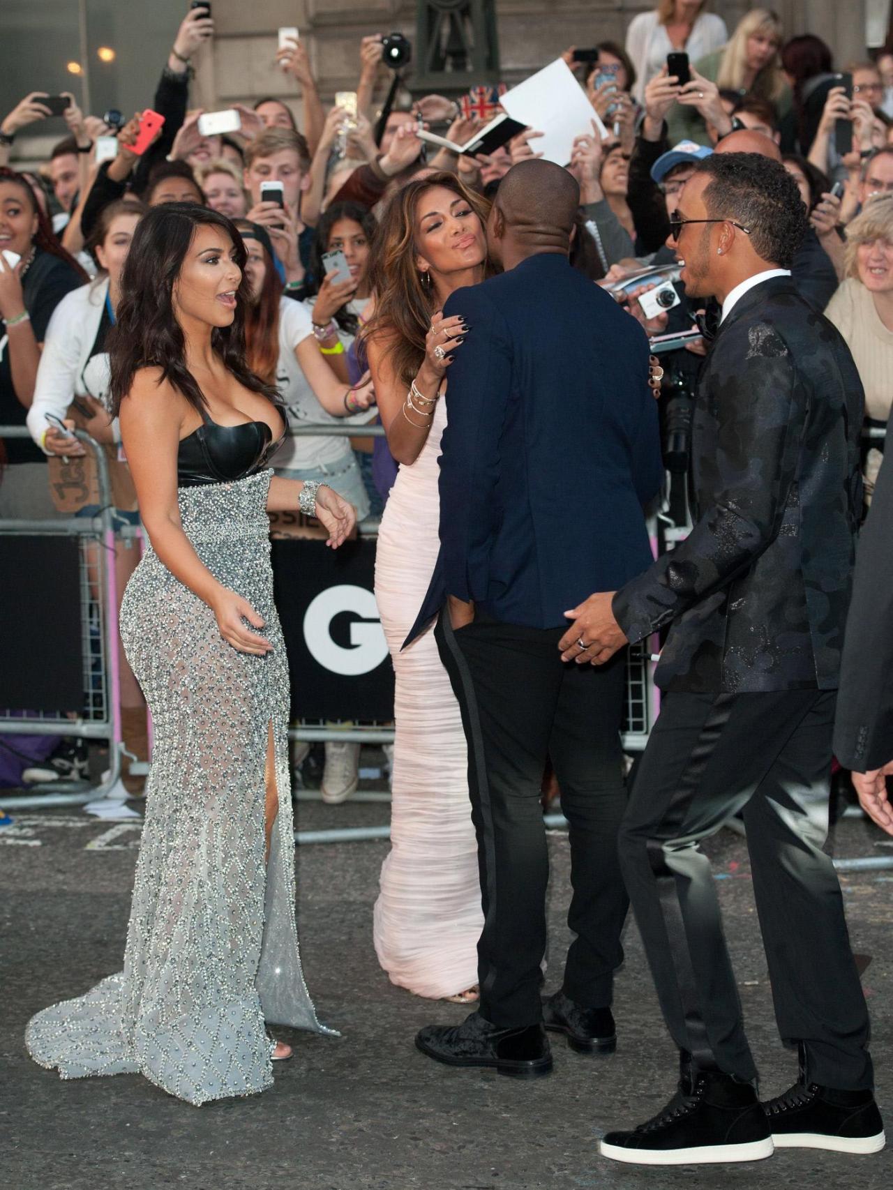 Kim Kardashian y Lewis Hamilton en los premios GQ en Londres. Año 2014.