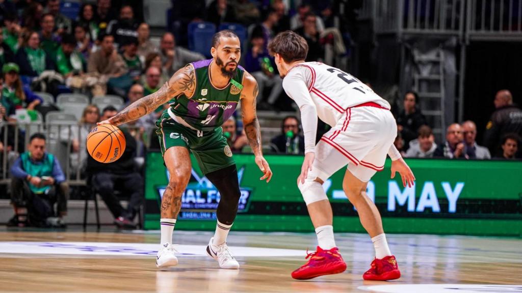 Justin Cobbs durante su debut con el Unicaja en la BCL