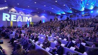 Momento de la constitución del pleno de Reaim.