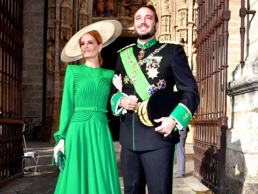Francisco de Borbón y su hermana, Olivia, el día de la boda de él, en Sevilla, con Sophie Elizabeth de Borbón-Karoly.