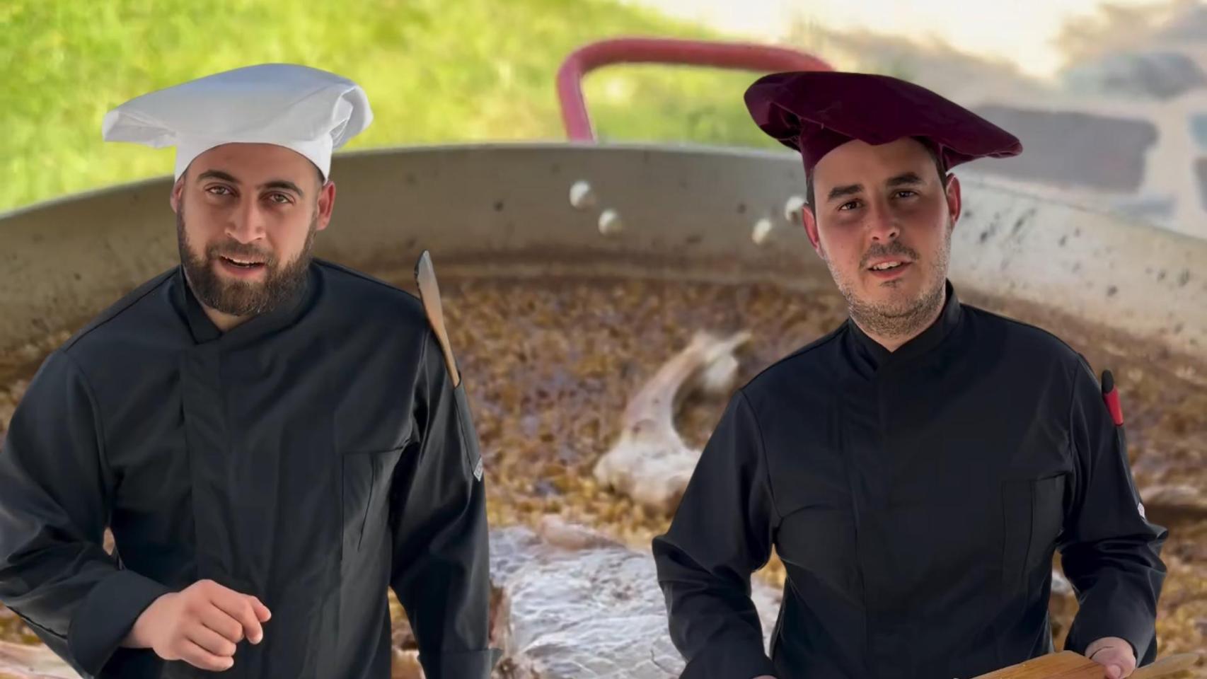 Daniel y José Manuel en uno de sus vídeos.