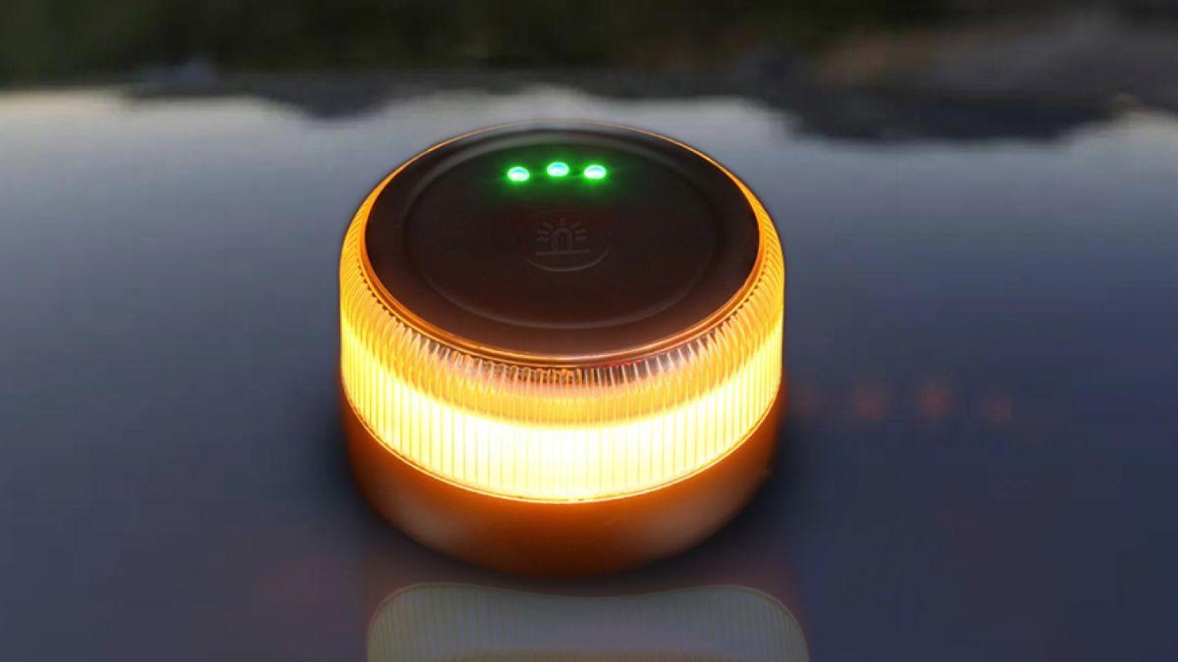 Comienzan las multas por no llevar la baliza V16: cómprala ahora en Amazon por menos de 30€