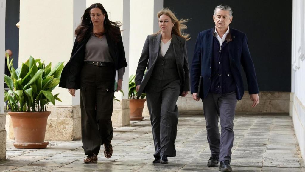 López, España y Sanz, este miércoles en el Palacio de San Telmo.