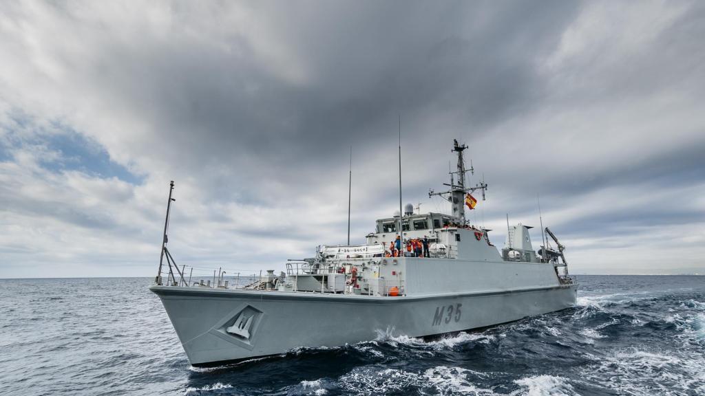 Cazaminas 'Duero' en el Mediterráneo