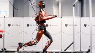 Imagen del robot humanoide Bolt