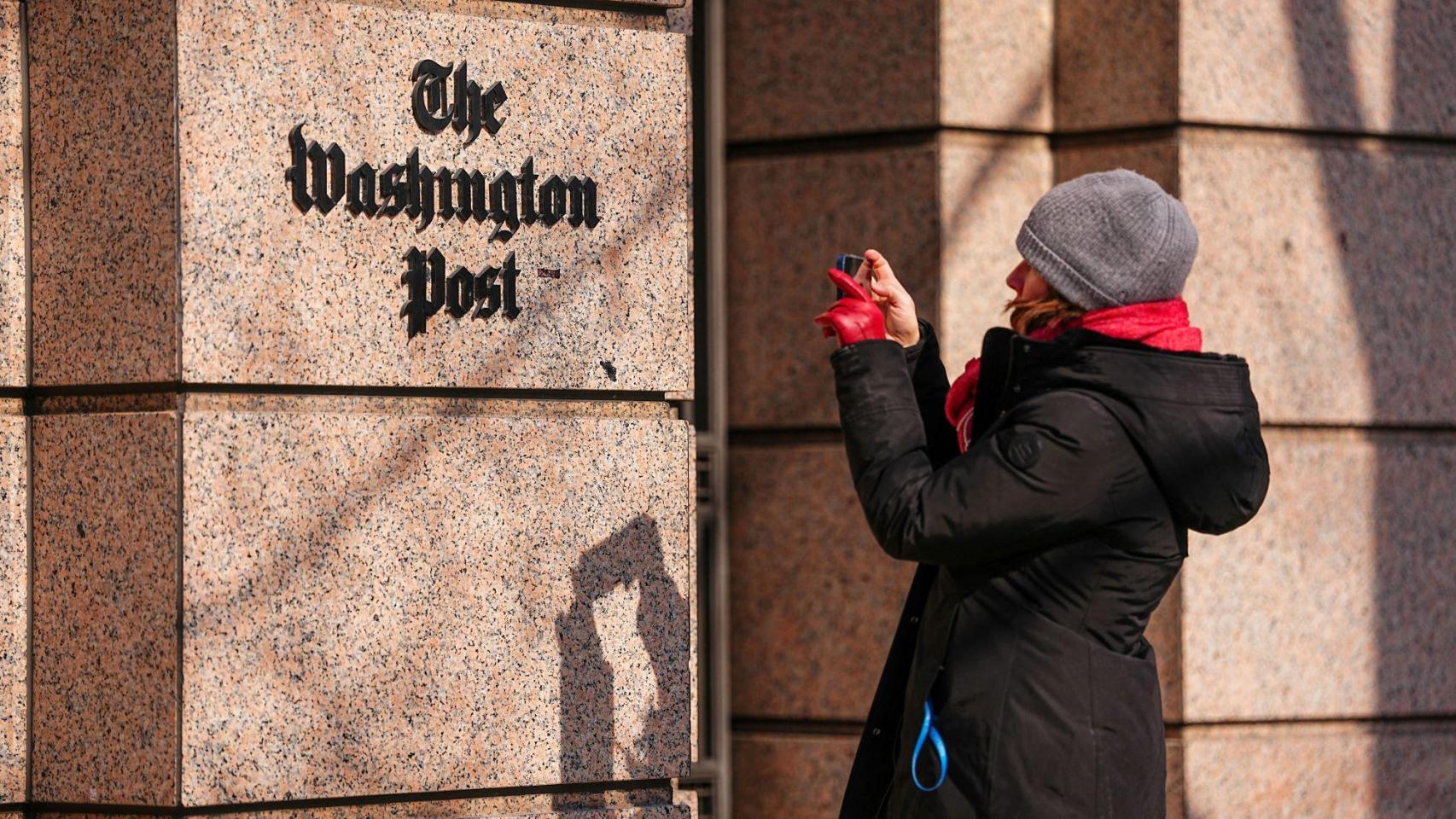 Dimite el director ejecutivo de ‘The Washington Post’ tras la oleada de despidos