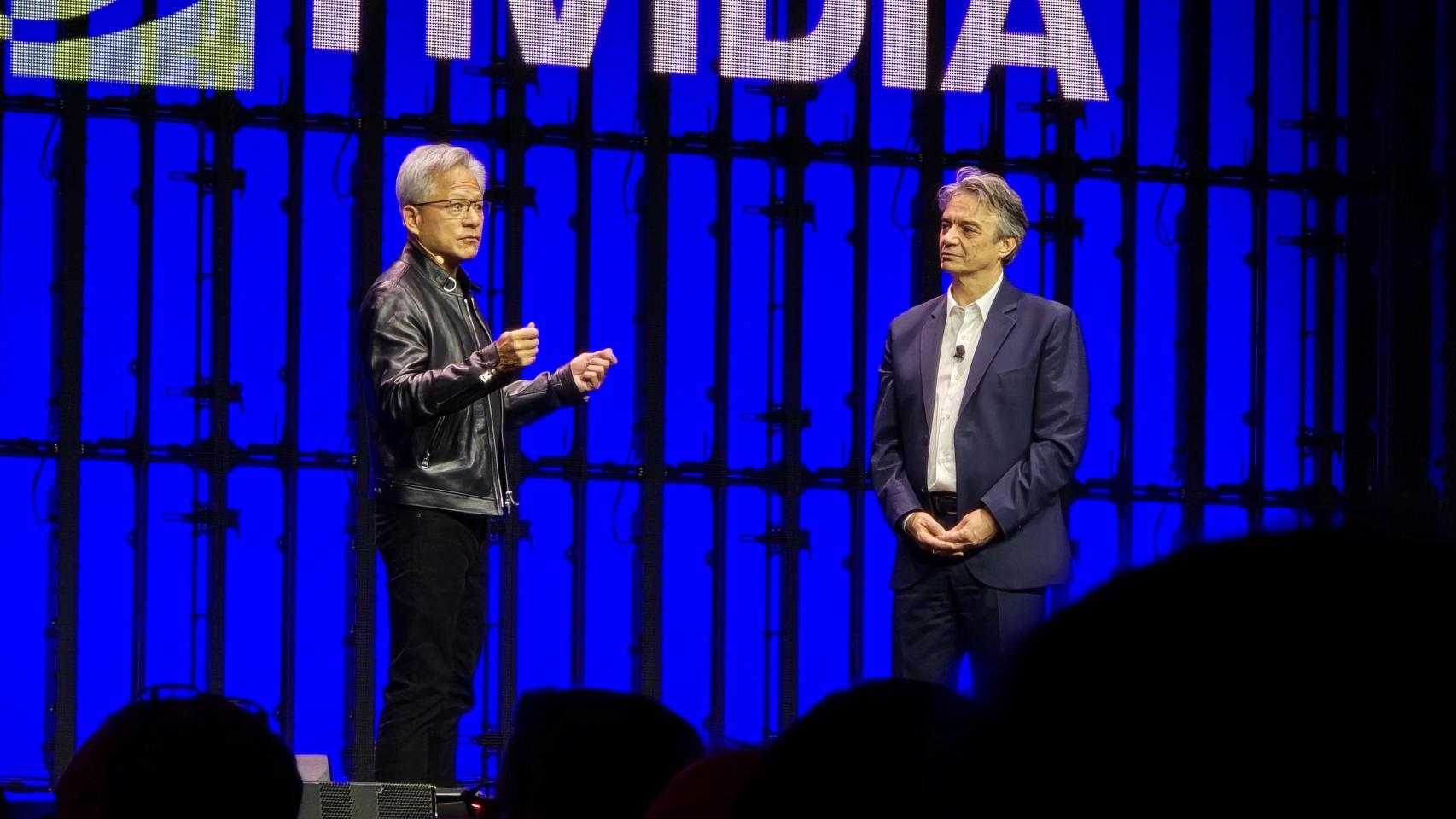 El CEO de Nvidia, Jensen Huang, y Pascal Daloz, CEO de Dassault Systèmes.