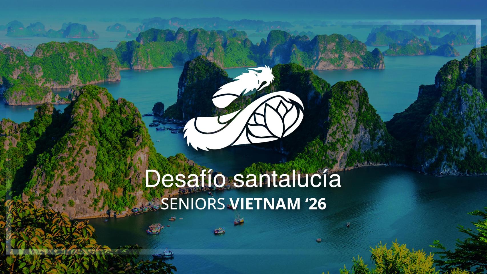 La bahía de Ha Long, con sus islotes de piedra caliza y aguas esmeralda, será uno de los paisajes que atravesarán los participantes del Desafío Santalucía Seniors en 2026.