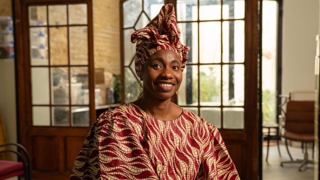 Retrato de Aminata Soucko, al frente de la Red Aminata.