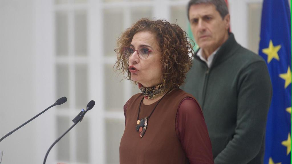 María Jesús Montero, este lunes en la Delegación del Gobierno en Andalucía.
