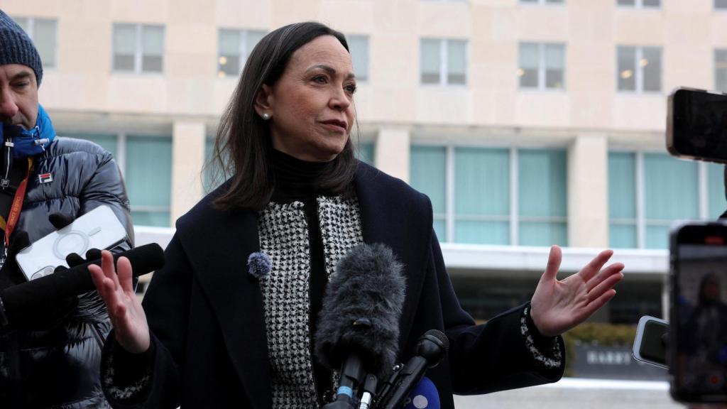 María Corina Machado atiende a la prensa en Washington la semana pasada.