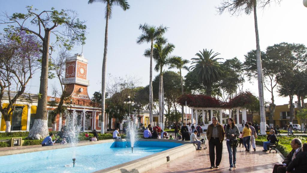 Plaza de Armas del distrito de Barranco.