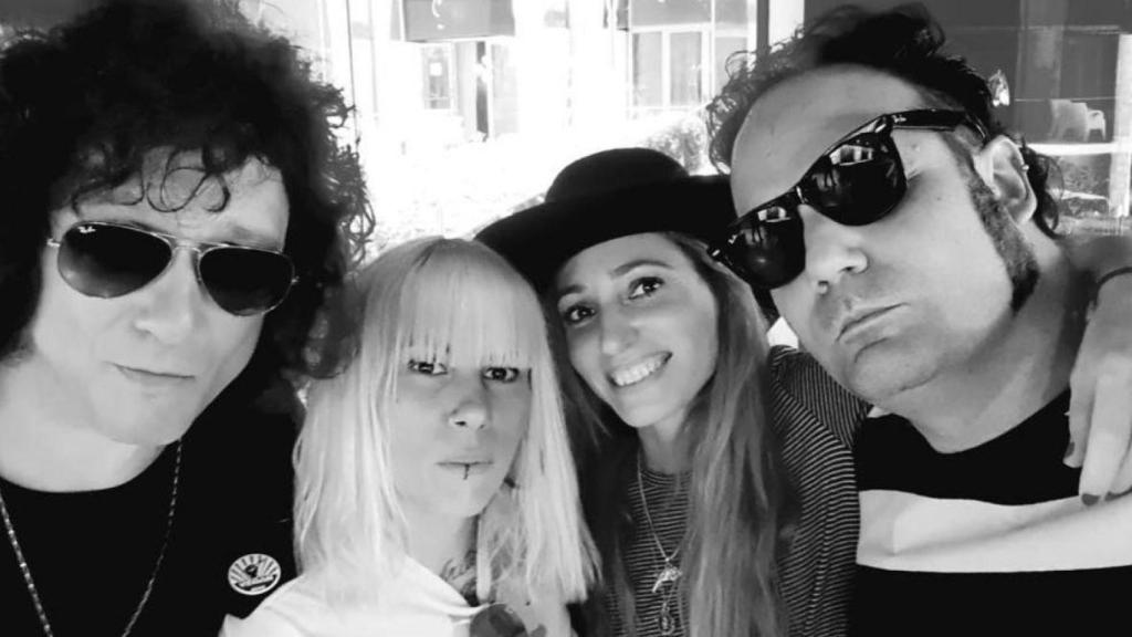 Eva junto a Enrique Bunbury, Josegirl y Juan Perez-Fajardo
