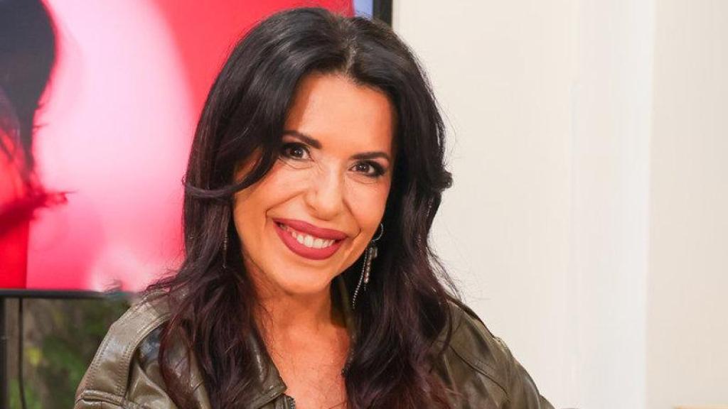 Selena Leo, en un posado oficial promocionando su nuevo single Adiós.