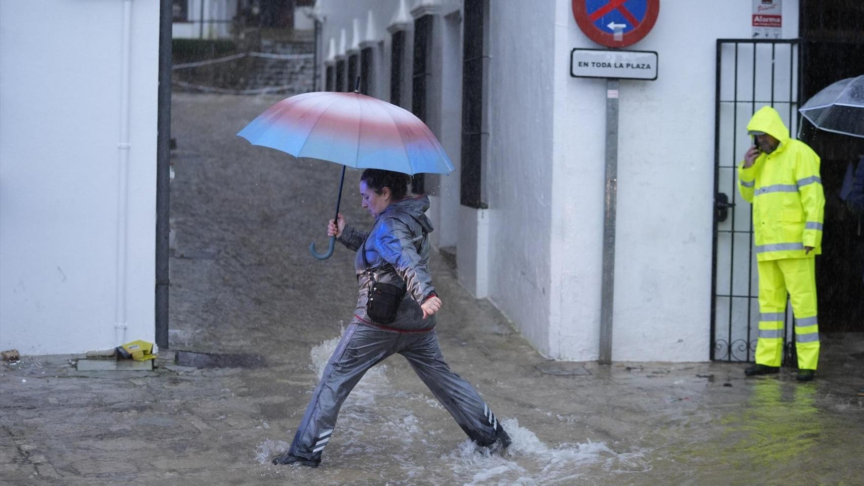 Agua por las calles de Grazalema.
