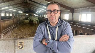 Alberto en su granja A.G.M. de Olmedo.