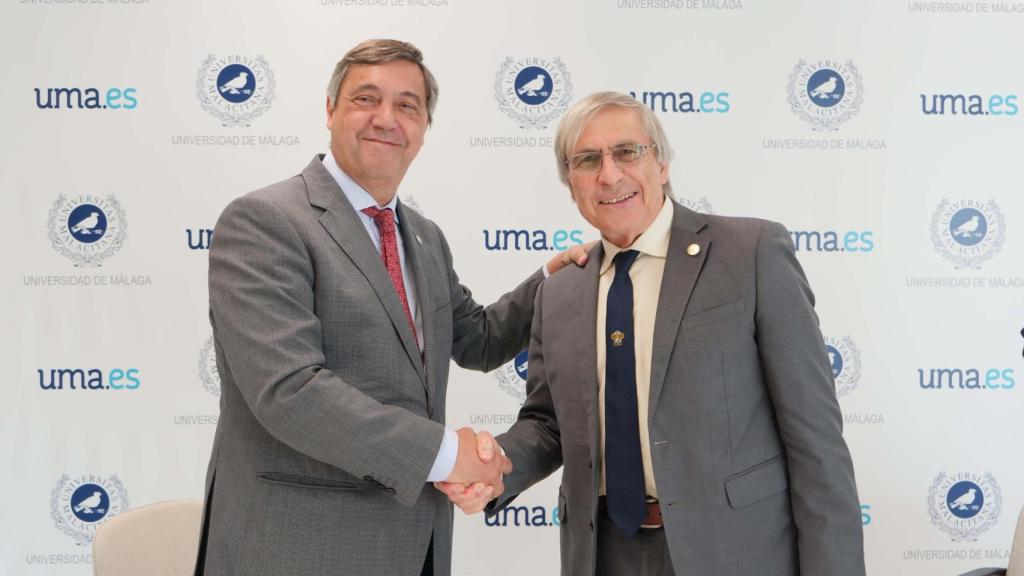 Teodomiro López y Ehud Keinan tras la firma del acuerdo.