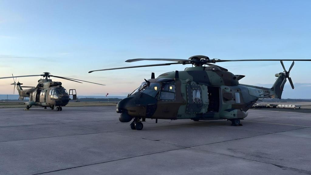 Helicópteros NH90 (d) y Cougar del Ejército de Tierra
