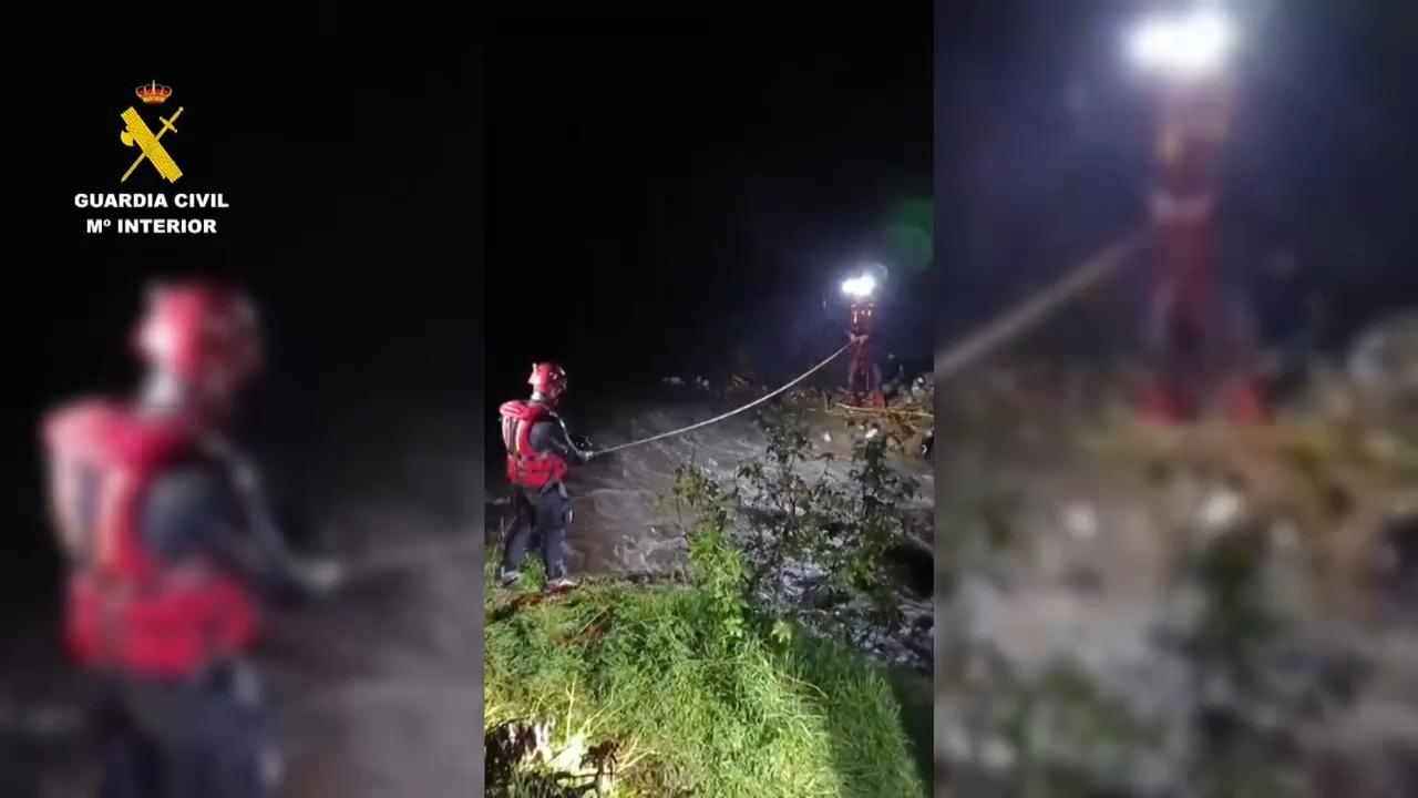 Vídeo de la búsqueda de la mujer desaparecida en Sayalonga.