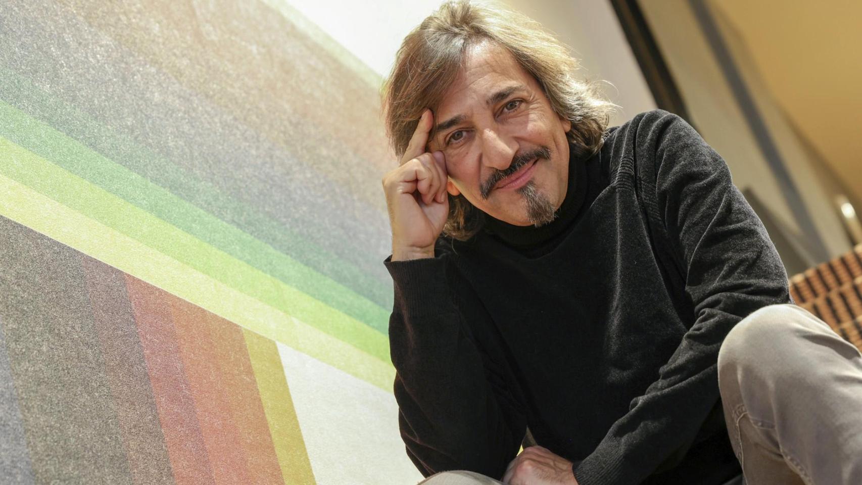 El cantante Antonio Carmona en un reciente reportaje fotográfico.