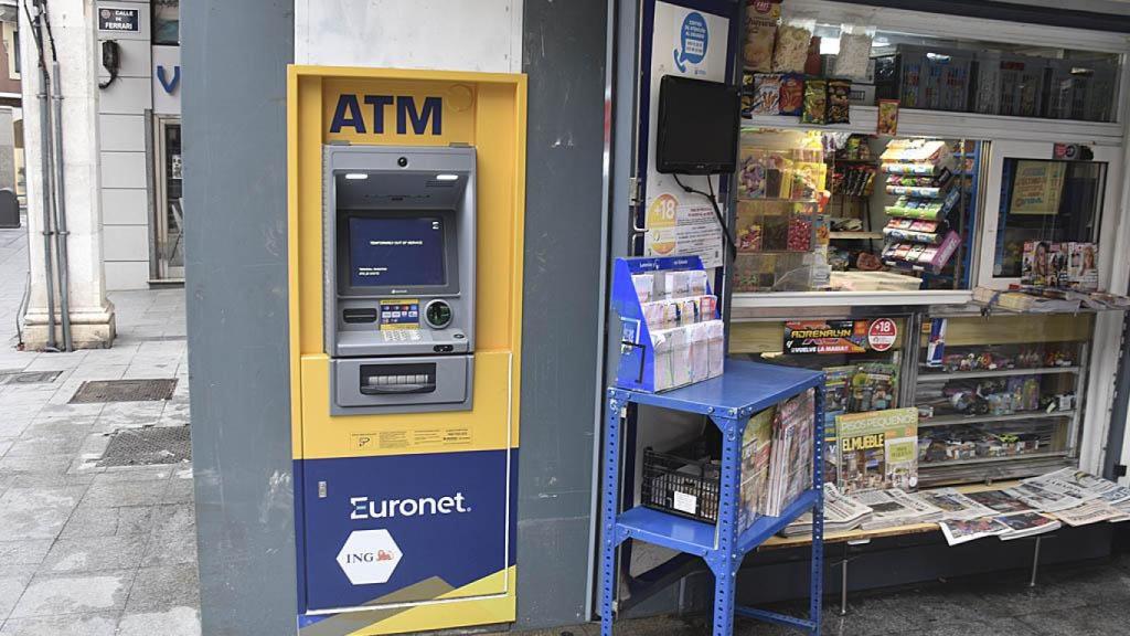 El nuevo cajero en el quiosco de calle Ferrari 5.