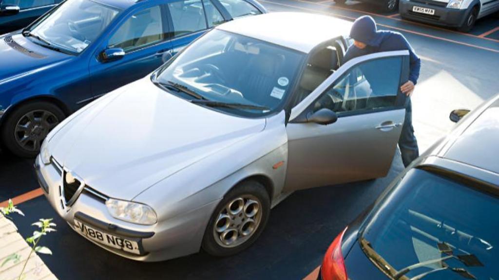 Robo de un vehículo.