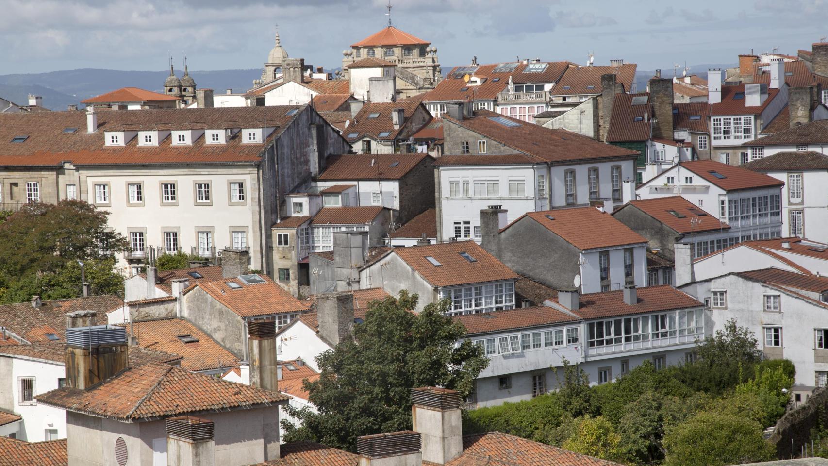 Santiago cederá a la Xunta dos parcelas para construir viviendas de protección pública