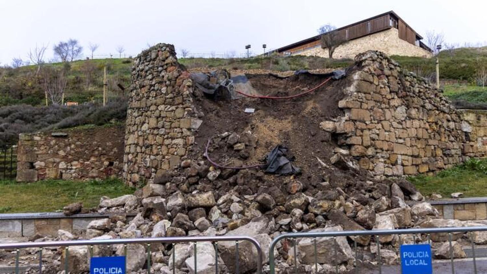 El temporal provoca el derrumbe de un muro del siglo XVIII en la Vaguada de la Palma de Salamanca.