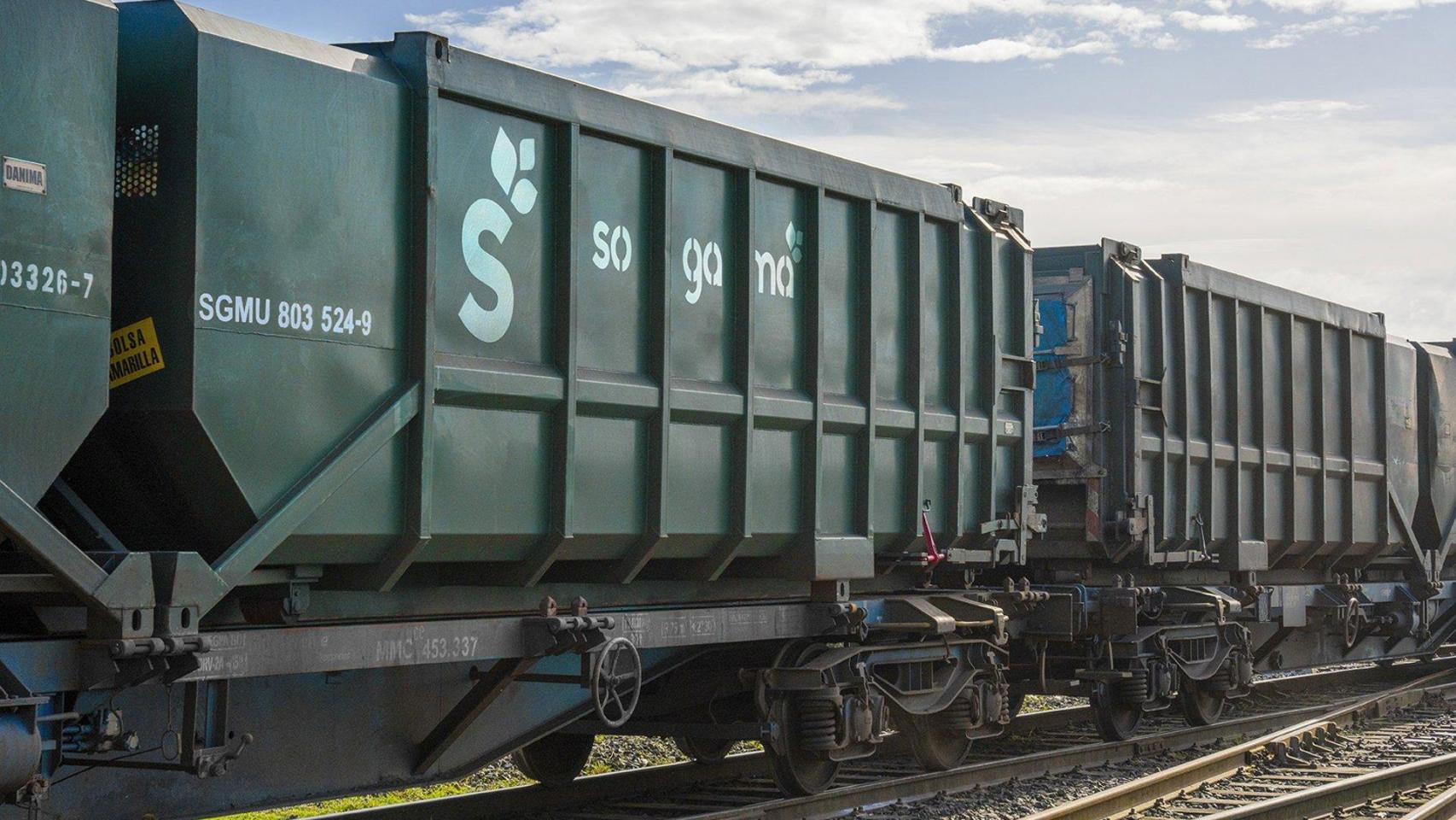 Contenedores de transporte ferroviario de residuos de Sogama en una imagen de archivo