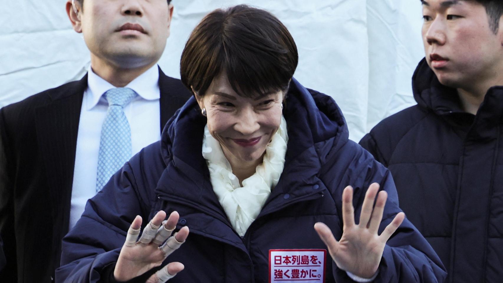 Sanae Takaichi, primera ministra de Japón y líder del gobernante Partido Liberal Democrático (PLD), asiste a un acto de campaña electoral.