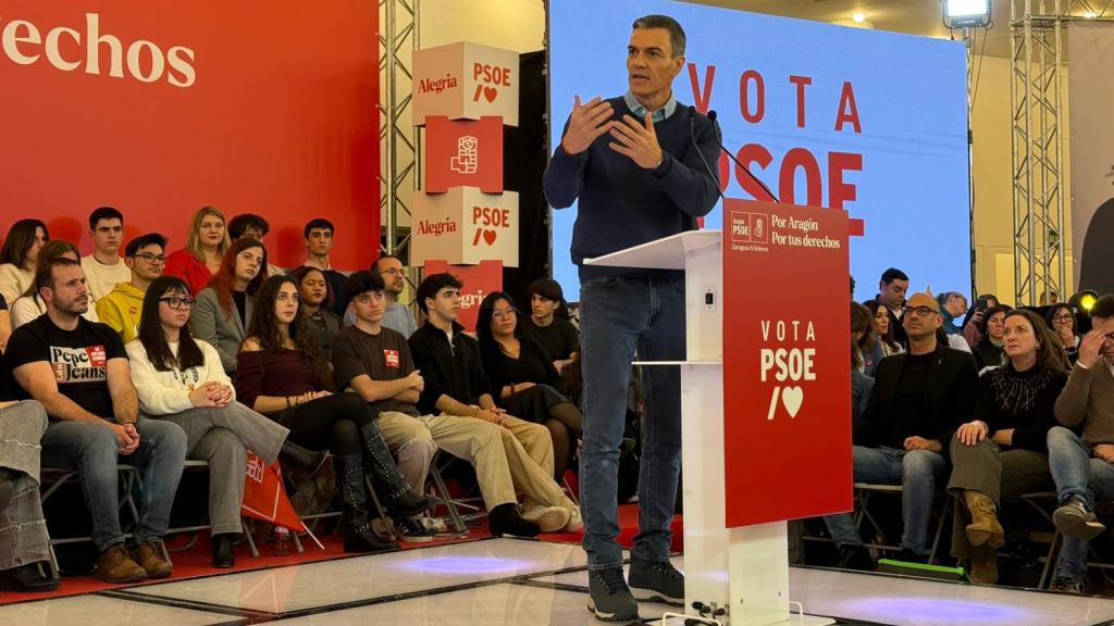 Pedro Sánchez, este viernes en el mitin de Zaragoza.