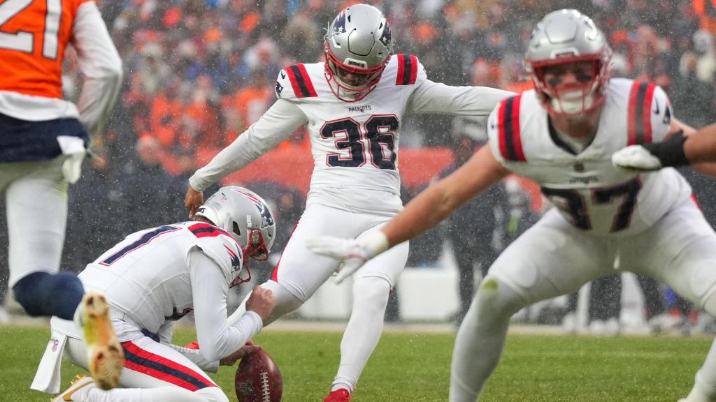 Andy Borregales, durante el partido ante Denver Broncos.