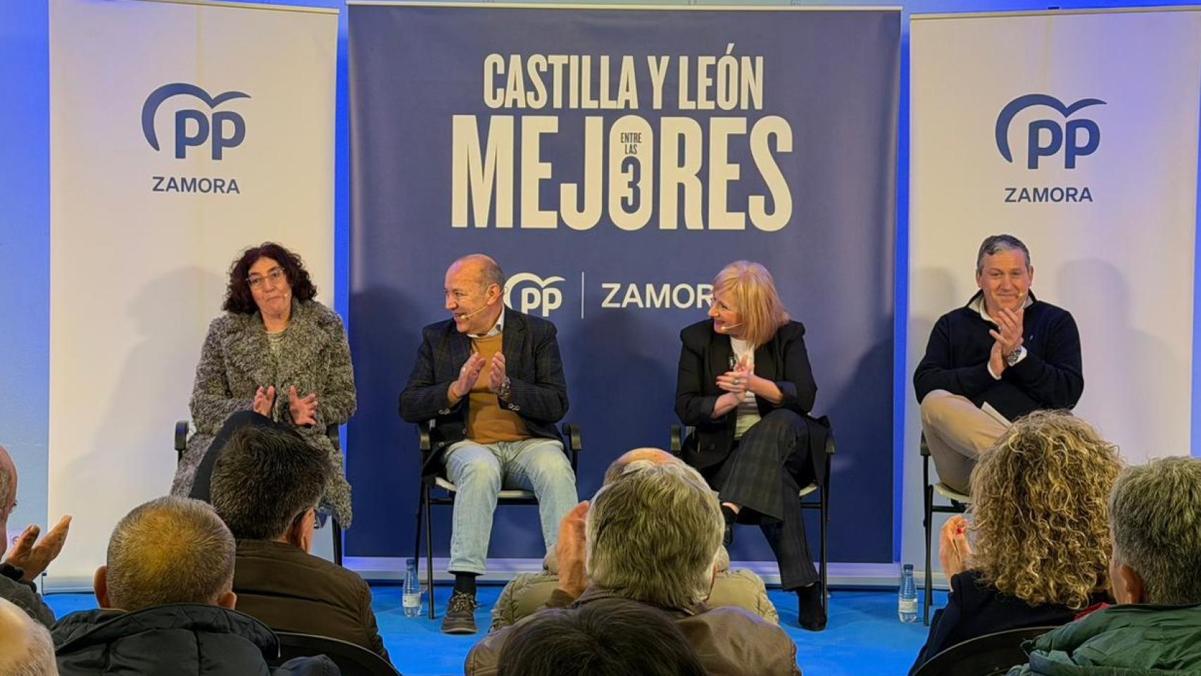 La candidata del PP por Zamora, Leticia García, durante su intervención de este viernes en el municipio zamorano de Bermillo de Sayago