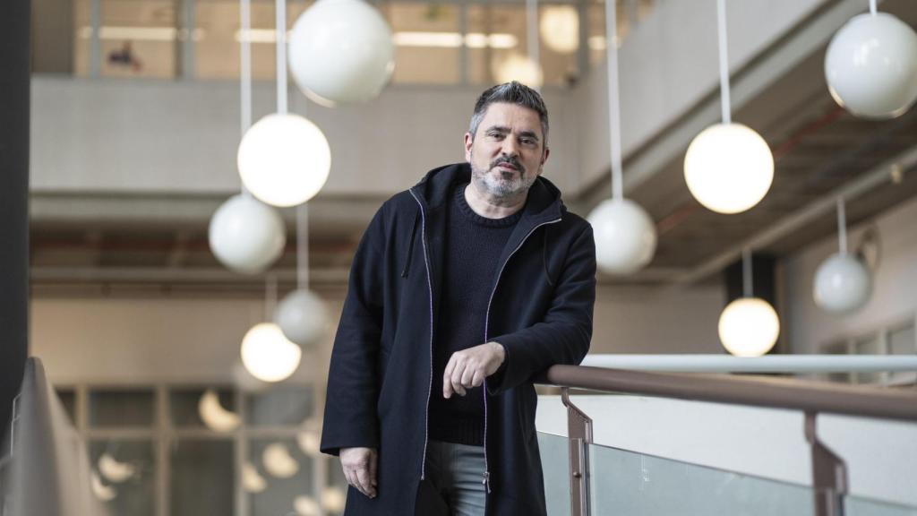 José Antonio Masegosa, reportero de Telemadrid, en los estudios de la cadena.