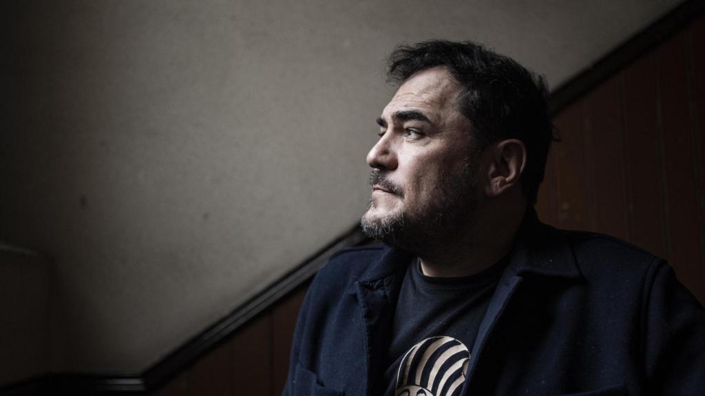 Ismael Serrano durante su entrevista con El Español.